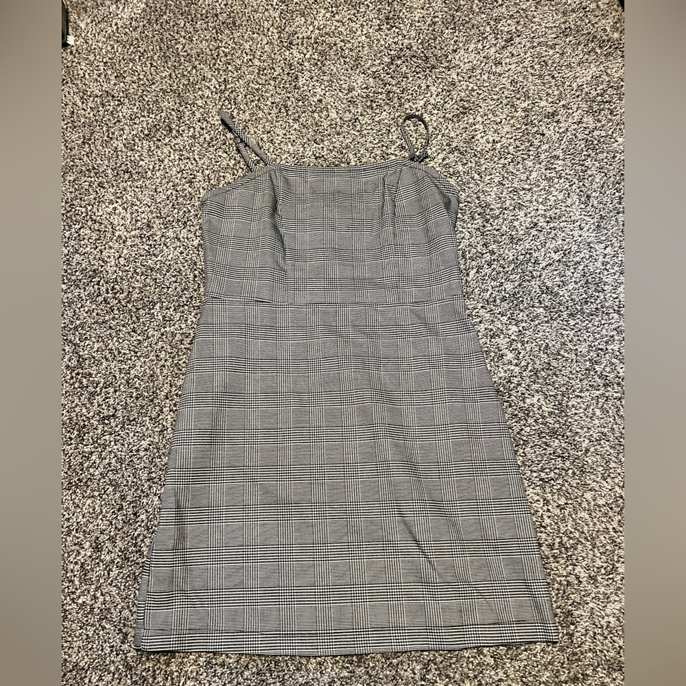 Forever 21 Black and White Houndstooth Dress